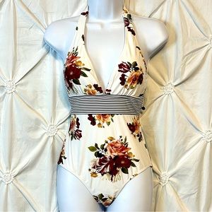 NWT Cupshe Halter style One Piece Swimsuit- XS